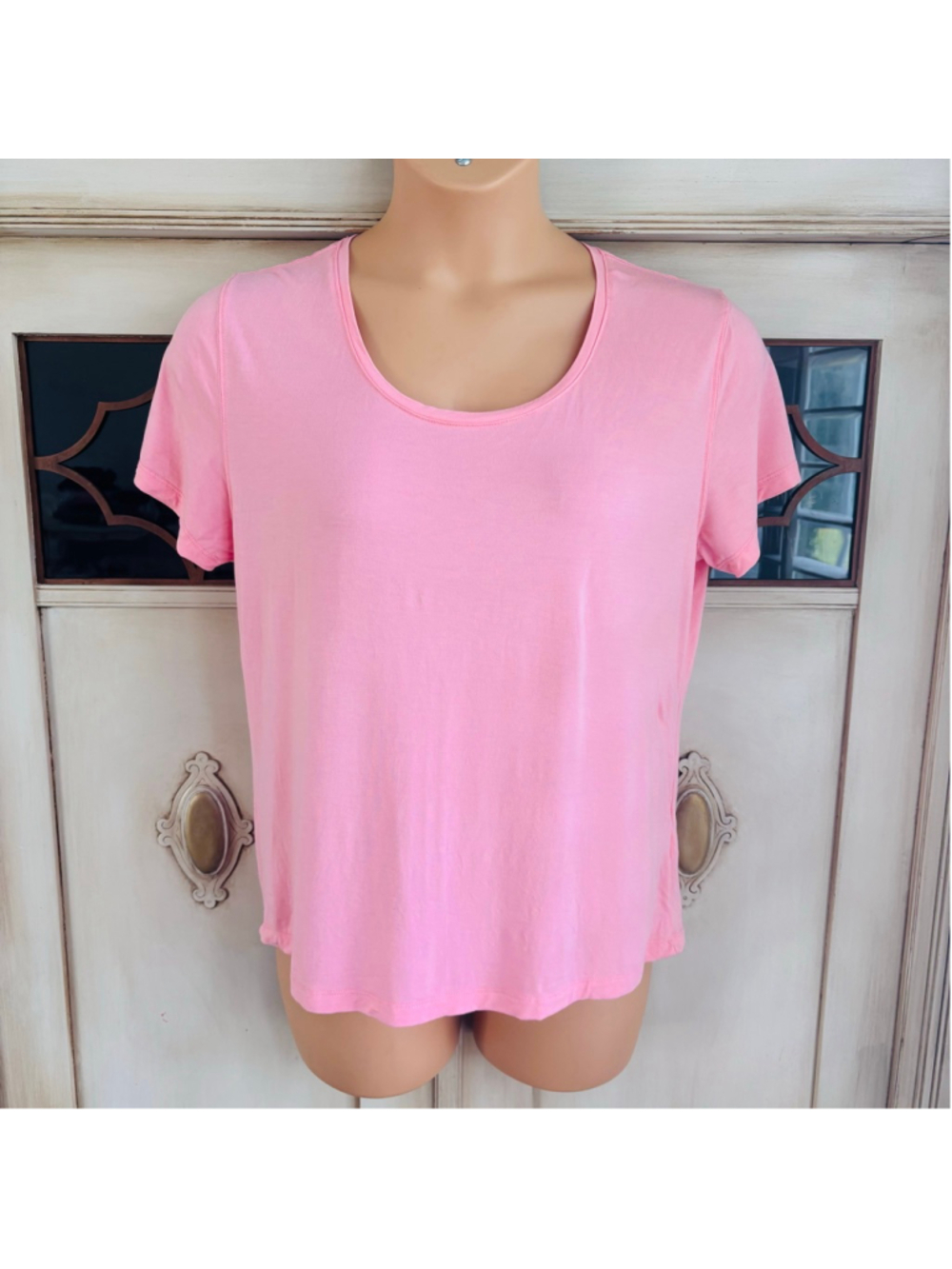 EUC RipSkirt Hawaii Everyday Tee in Light Peach | Sz XL